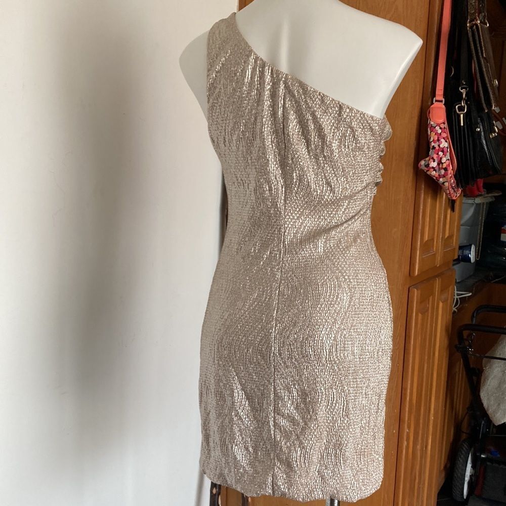 Dress    - Picture 13 of 15